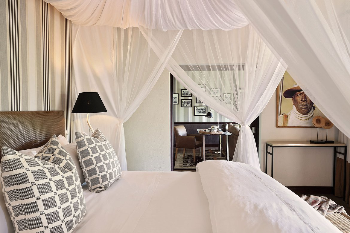 A day bed in Pioneer Camp Londolozi