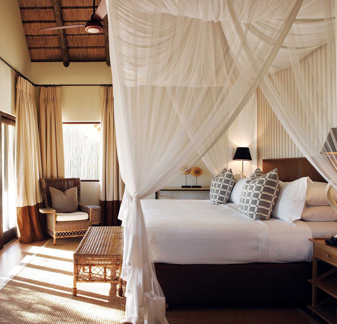 A day bed in Pioneer Camp Londolozi